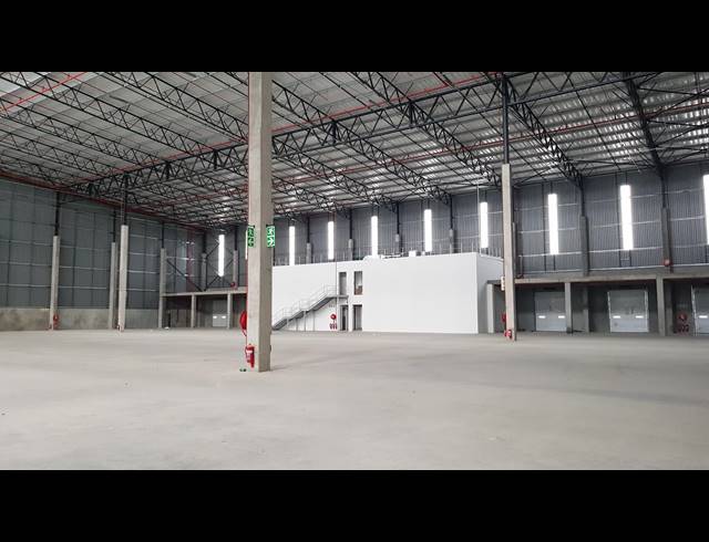 5,600M² WAREHOUSE TO LET IN BRACKENFELL CENTRAL